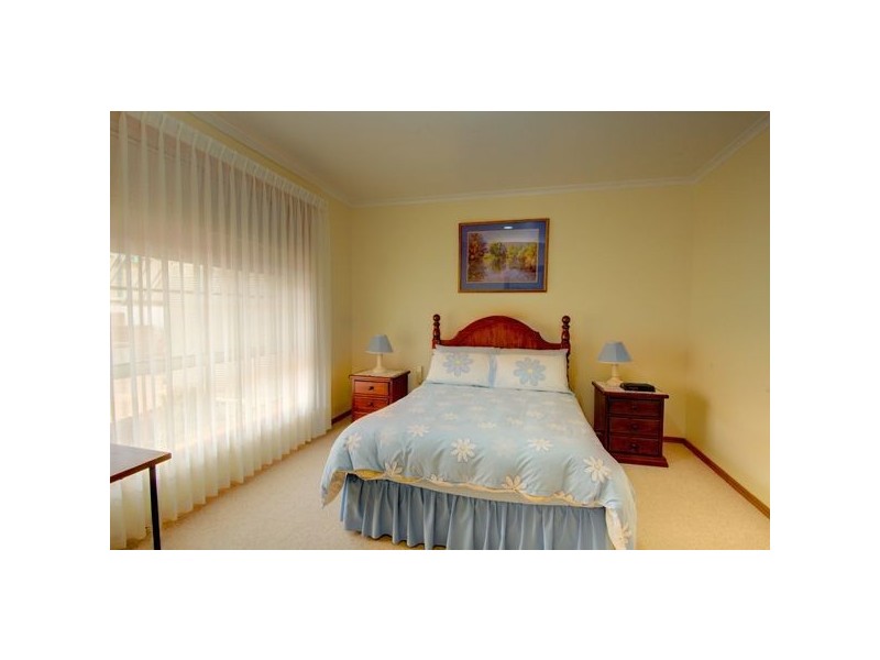 34 Bogart Drive, Wendouree VIC 3355