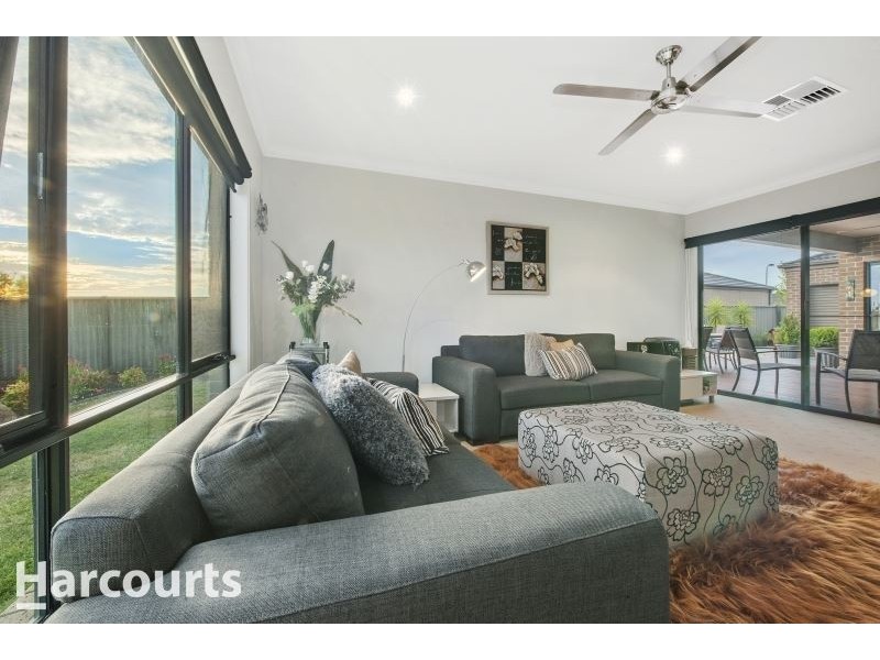 100 Alfredton Drive, Alfredton VIC 3350