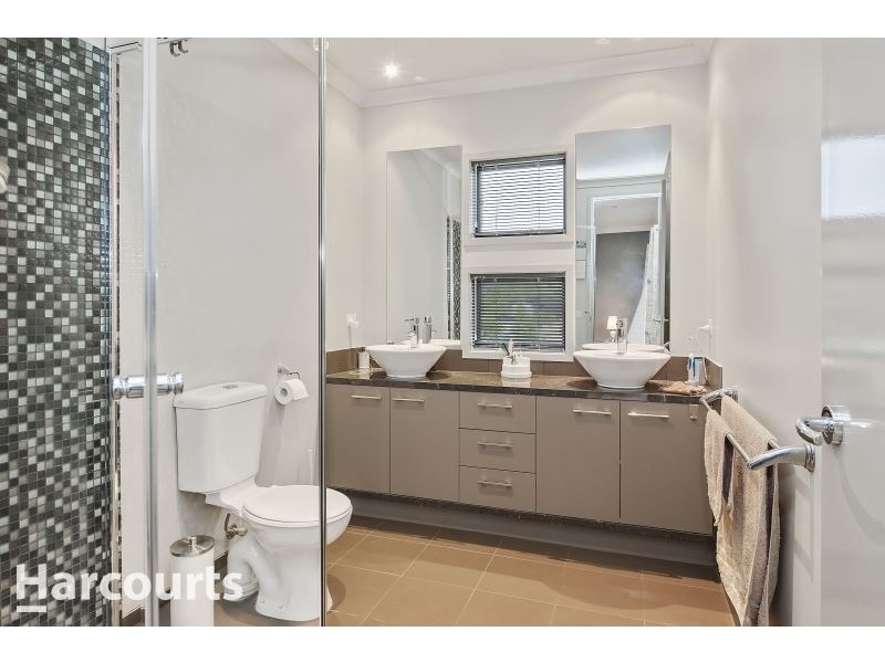 100 Alfredton Drive, Alfredton VIC 3350