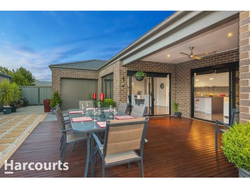 100 Alfredton Drive, Alfredton VIC 3350