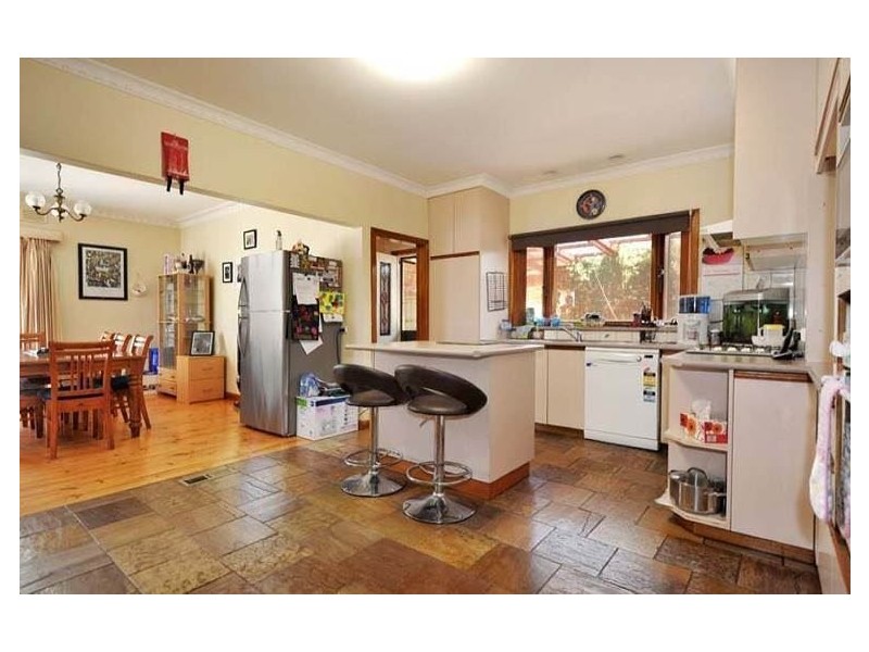 15 Grandview Grove, Wendouree VIC 3355