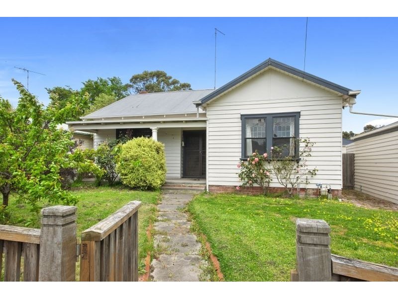 1/114 Joseph Street, Ballarat East VIC 3350