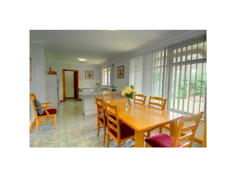 6 Oxford Street, Wendouree VIC 3355