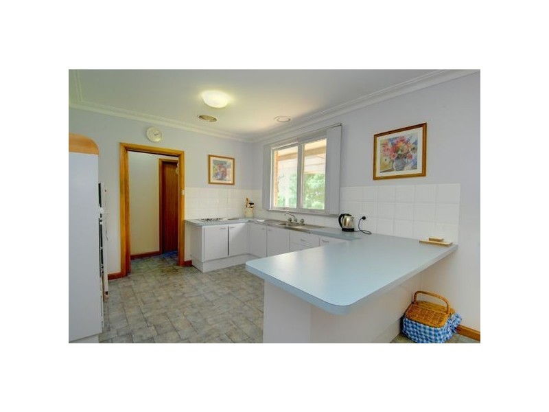 6 Oxford Street, Wendouree VIC 3355