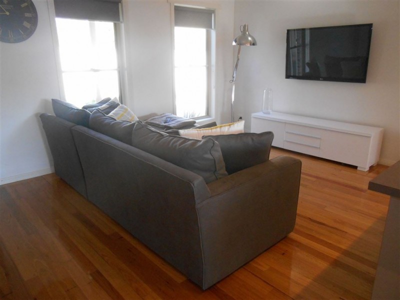 2/116 Clyde Street, Soldiers Hill VIC 3350