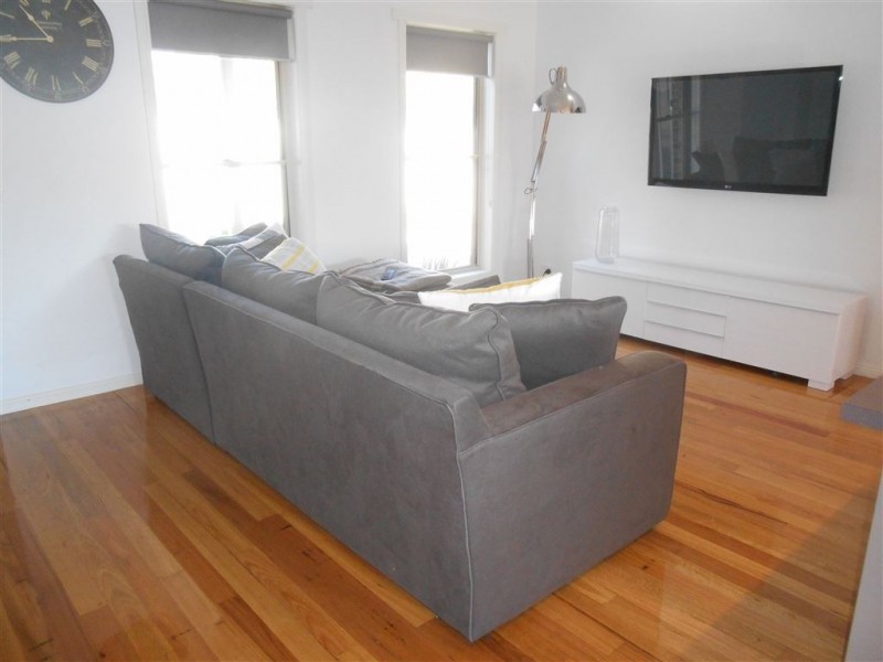 2/116 Clyde Street, Soldiers Hill VIC 3350