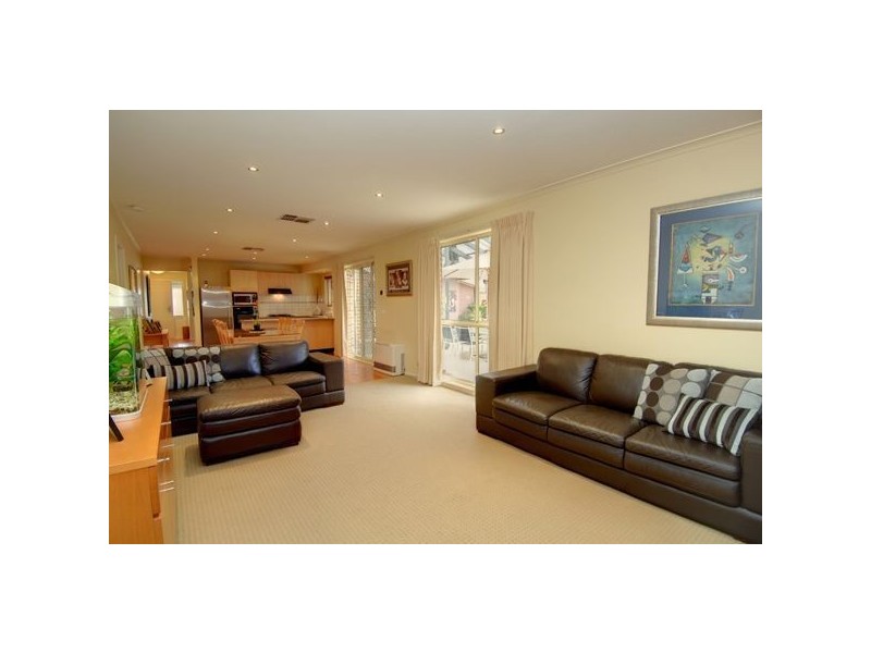 4 Kerry Way, Invermay VIC 3352