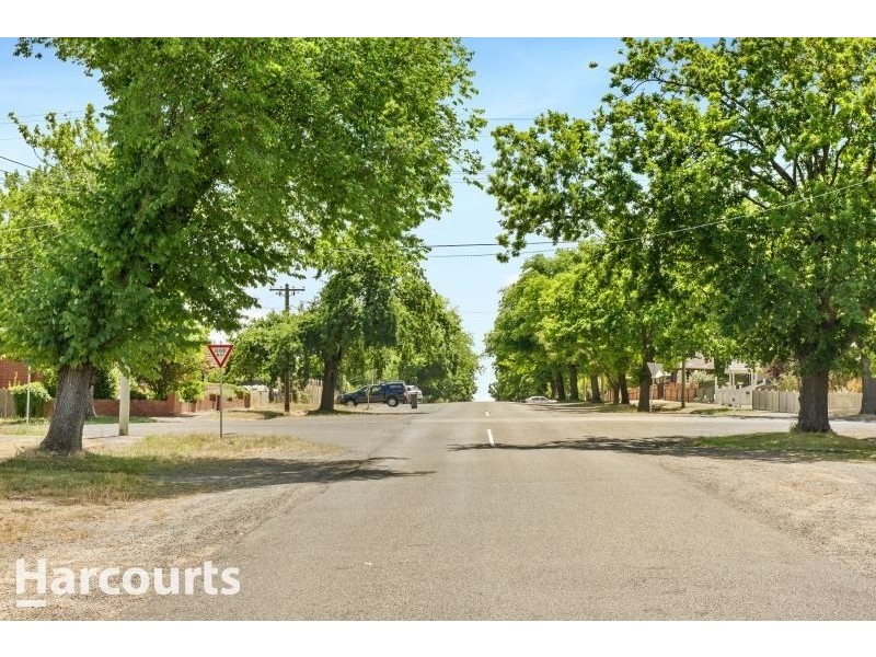 526 Armstrong Street North, Soldiers Hill VIC 3350