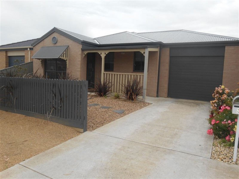 30 Oscar Drive, Sebastopol VIC 3356