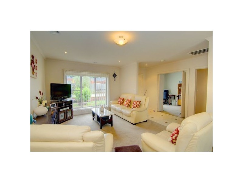 1/41A Yarrowee Street, Sebastopol VIC 3356