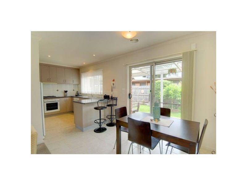 1/41A Yarrowee Street, Sebastopol VIC 3356