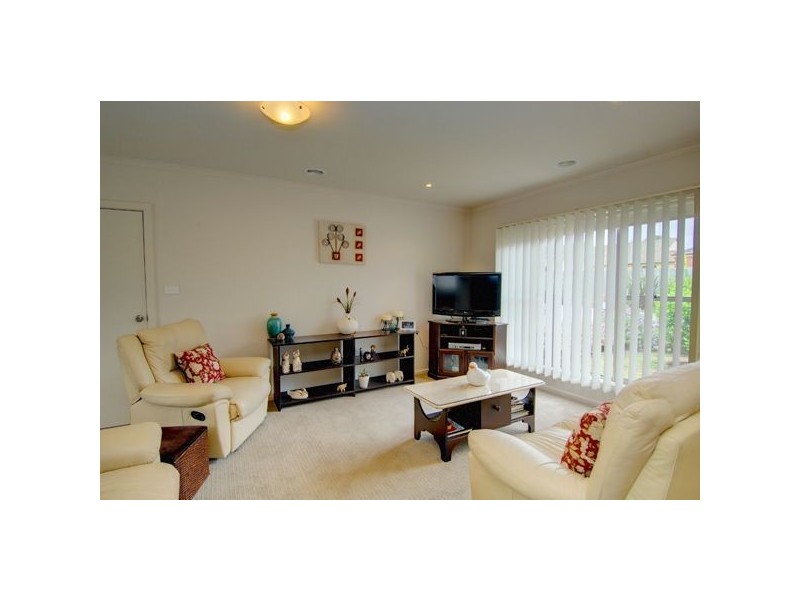 1/41A Yarrowee Street, Sebastopol VIC 3356