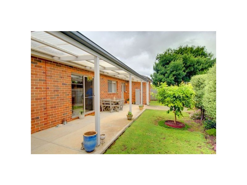 1/41A Yarrowee Street, Sebastopol VIC 3356
