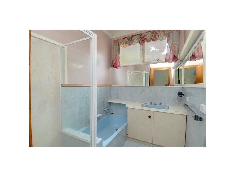 13 Ningana Street, Alfredton VIC 3350