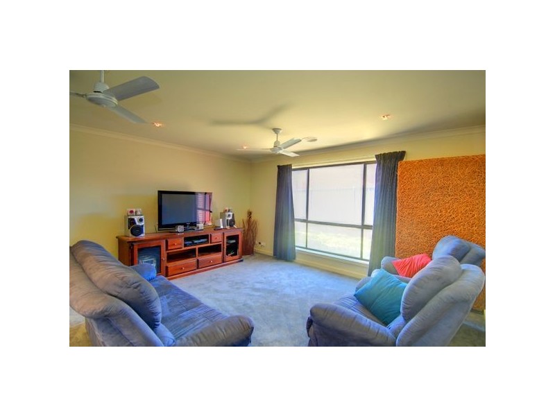 5 Chilton Close, Delacombe VIC 3356