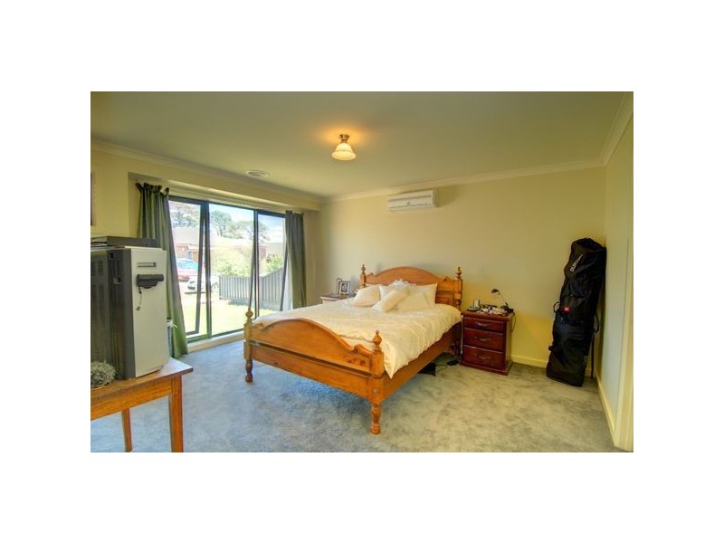 5 Chilton Close, Delacombe VIC 3356