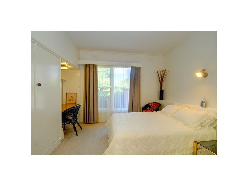 119 Wendouree Parade, Lake Wendouree VIC 3350