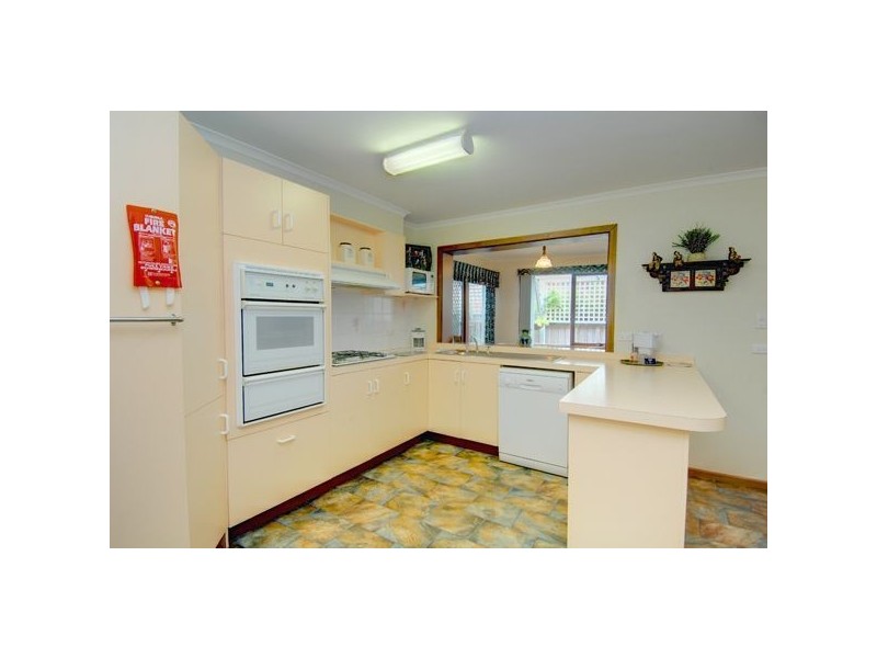 1 Redford Drive, Wendouree VIC 3355