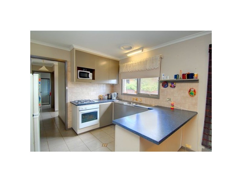 30 Rowlands Street, Sebastopol VIC 3356