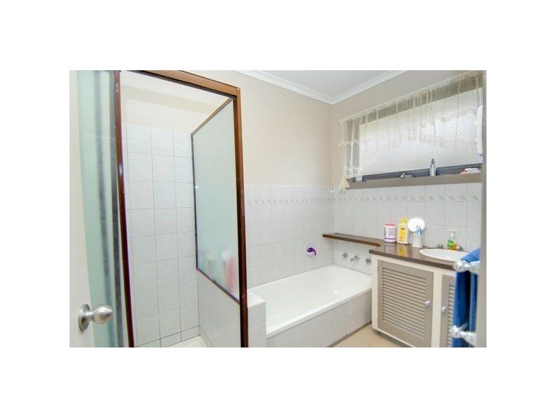 30 Rowlands Street, Sebastopol VIC 3356