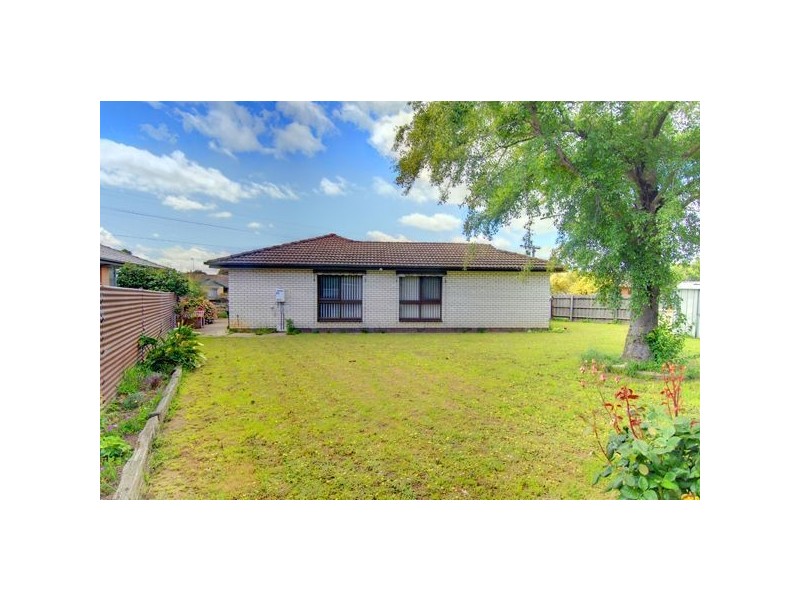 30 Rowlands Street, Sebastopol VIC 3356