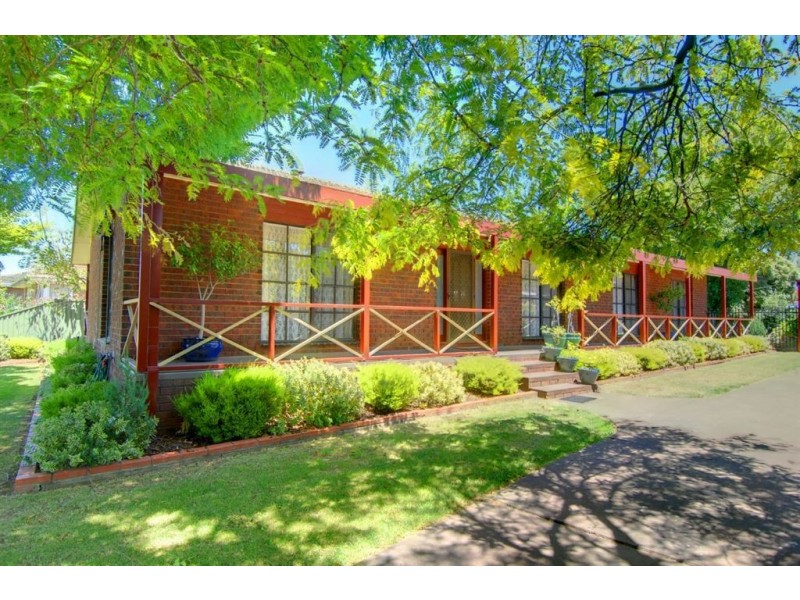 5 Mimosa Avenue, Alfredton VIC 3350