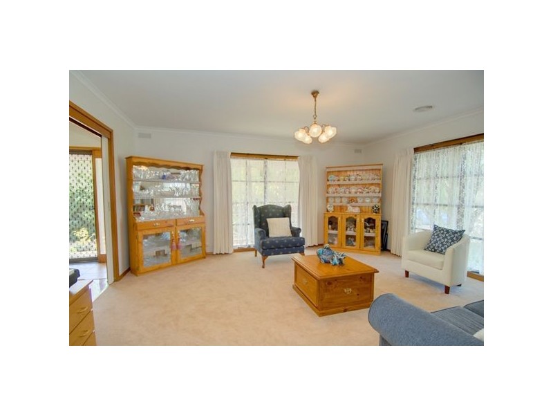 5 Mimosa Avenue, Alfredton VIC 3350