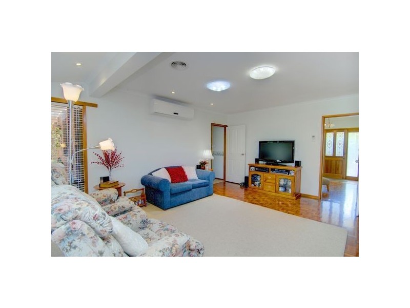 5 Mimosa Avenue, Alfredton VIC 3350