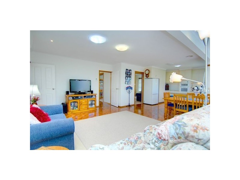 5 Mimosa Avenue, Alfredton VIC 3350