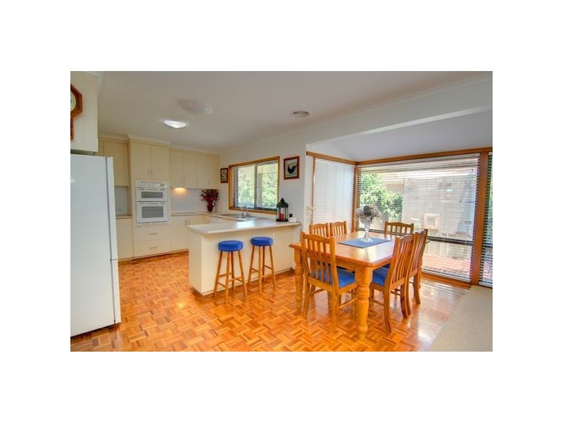 5 Mimosa Avenue, Alfredton VIC 3350