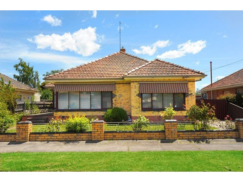 5 Hawthorne Grove, Ballarat VIC 3350