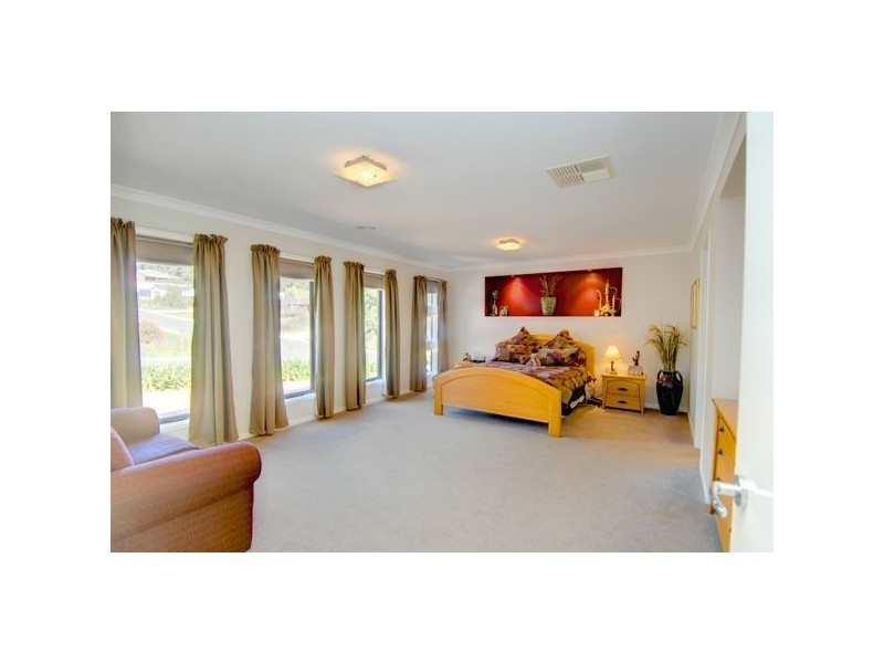 1 Viola Court, Ballarat VIC 3350