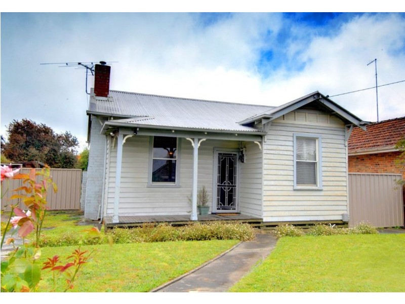 5 Essex Street, Wendouree VIC 3355