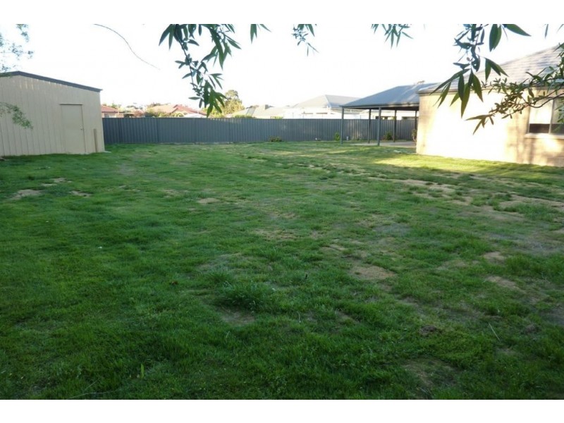 3 Kent Mews, Swan Hill VIC 3585