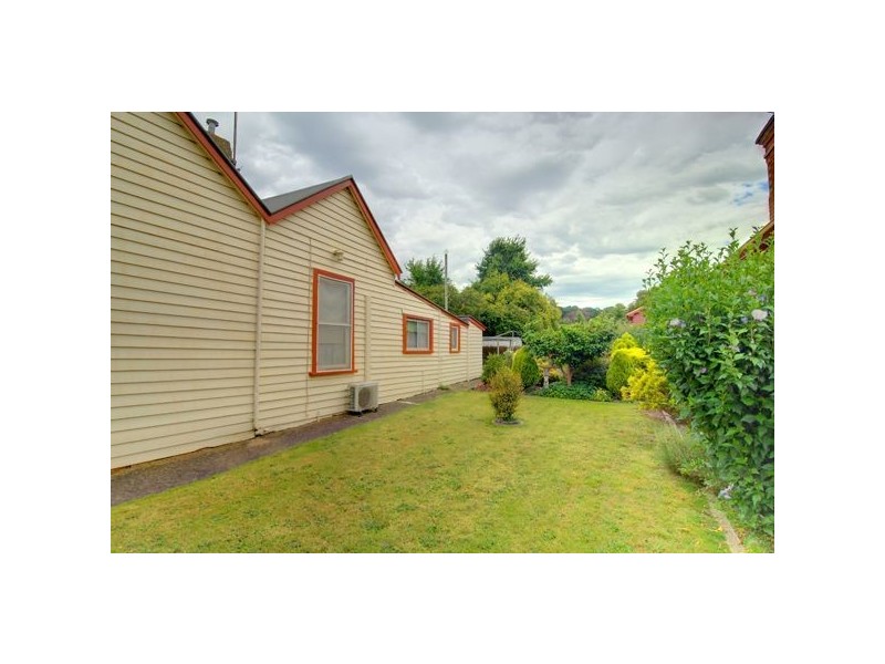 17 Hunt Street, Ballarat VIC 3350