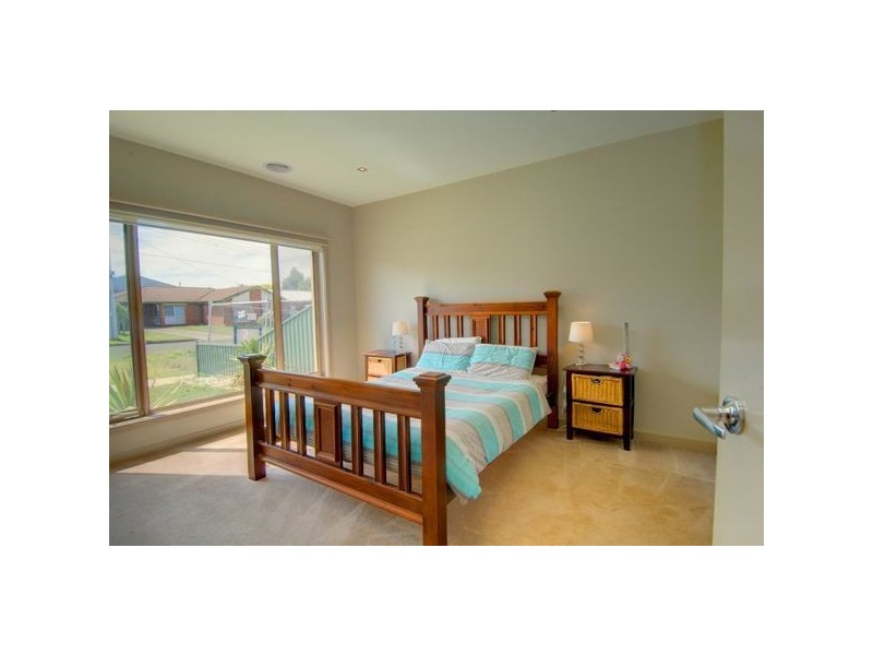 76 Vale Street, Alfredton VIC 3350