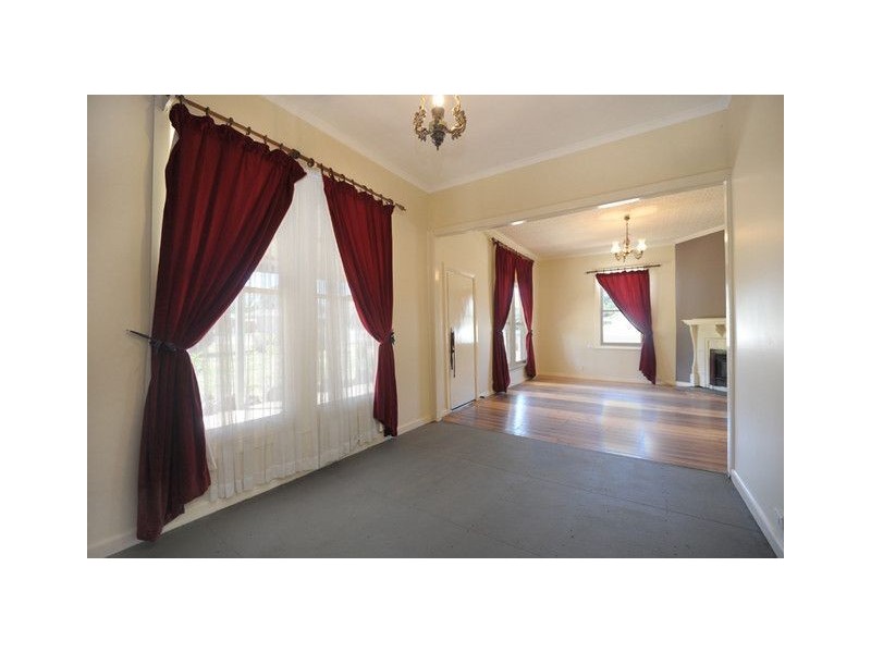 6 West street, Clunes VIC 3370