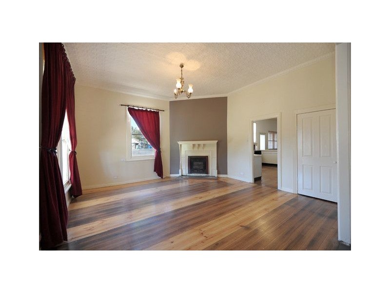 6 West street, Clunes VIC 3370