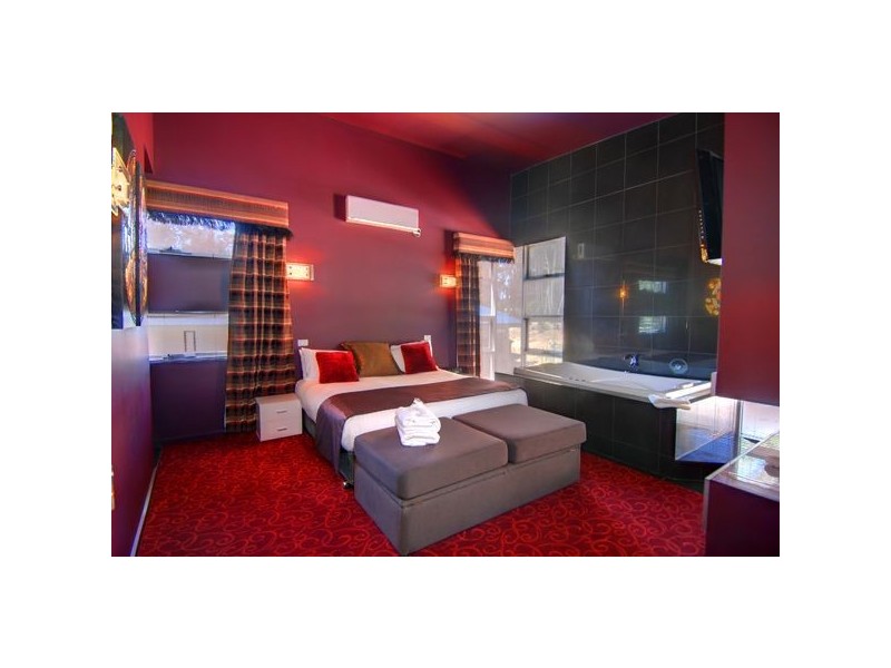 28 Golf Links Road, Daylesford VIC 3460