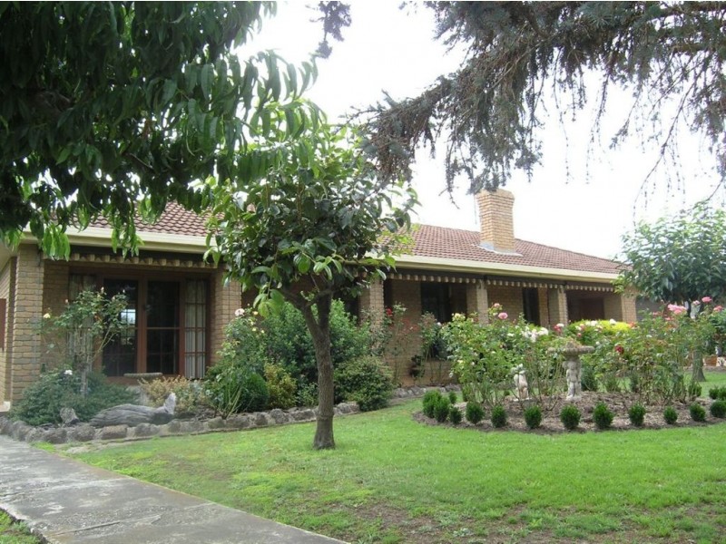 45 Roses Lane, Clunes VIC 3370
