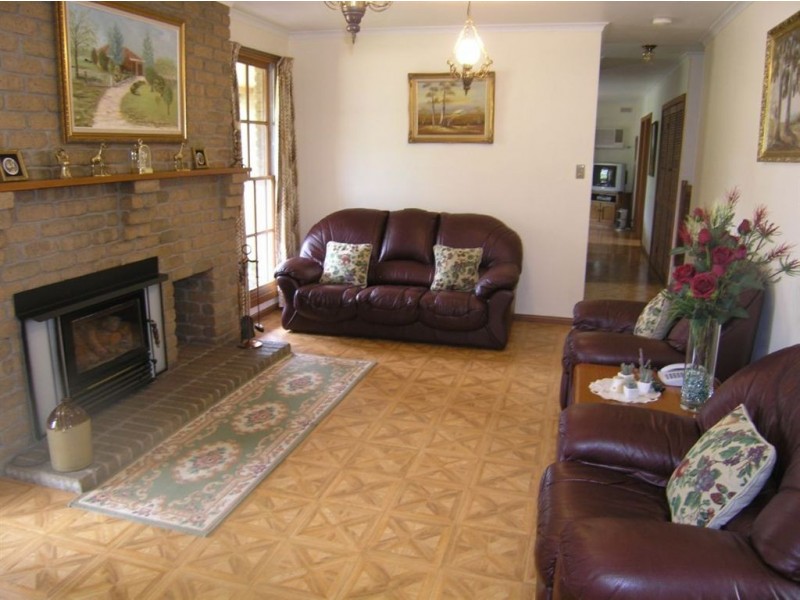 45 Roses Lane, Clunes VIC 3370