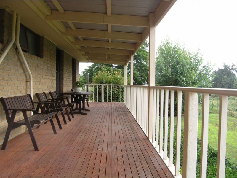 45 Roses Lane, Clunes VIC 3370