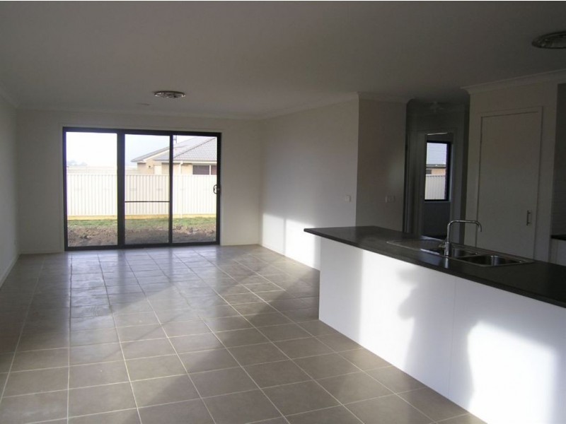 176 Oberon Street, Alfredton VIC 3350