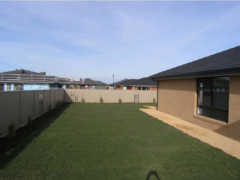 176 Oberon Street, Alfredton VIC 3350