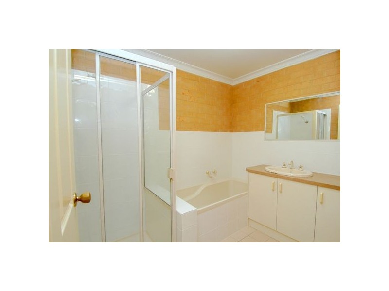 8 Castle Court, Ballarat VIC 3350