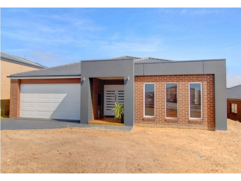18 Horwood Drive, Ballarat VIC 3350
