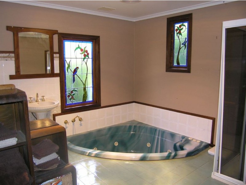 155 McPhans Road, Mollongghip VIC 3352