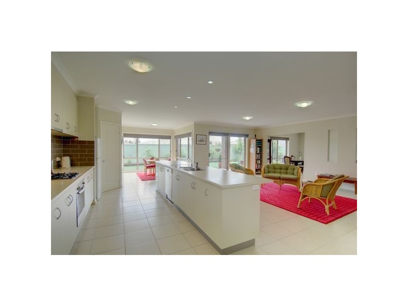 25 McKellar Drive, Macarthur Park, Ballarat VIC 3350