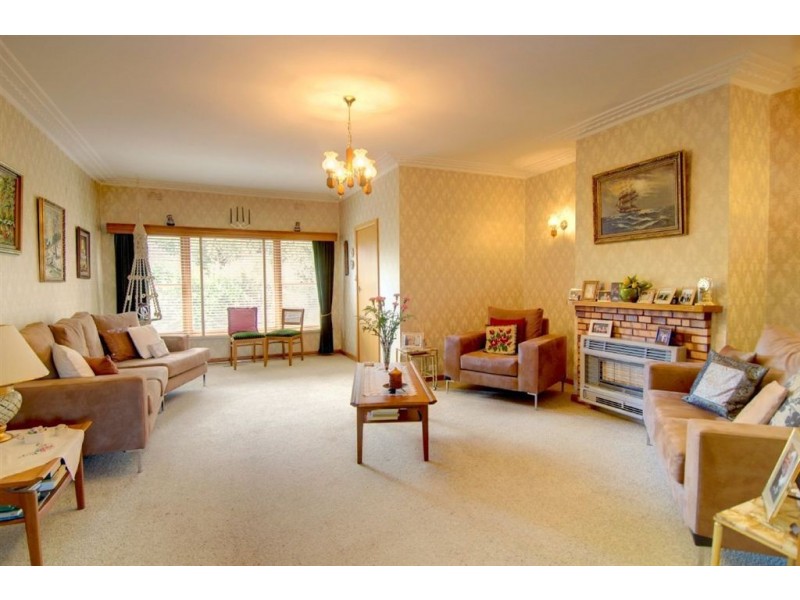 8 Cardigan Avenue, Alfredton VIC 3350