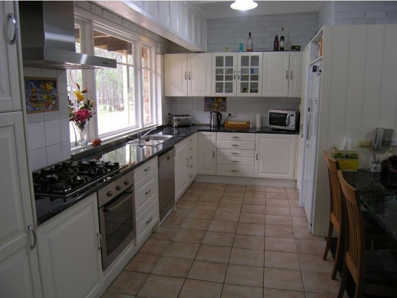 215 Tudors Lane, Ross Creek VIC 3351